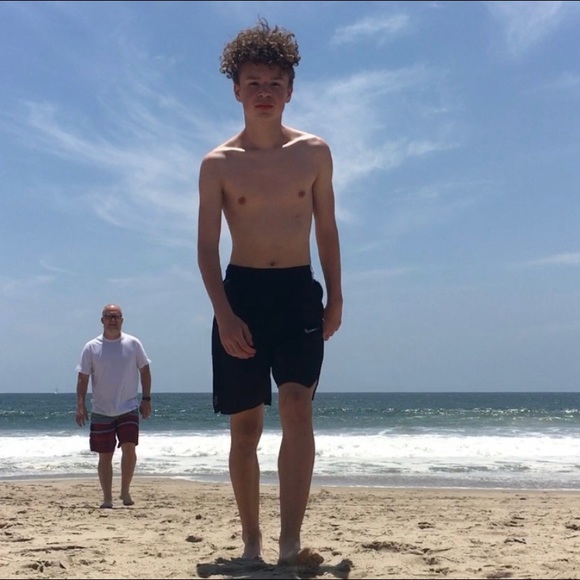 Meet your Posher - Picture 8 of 8